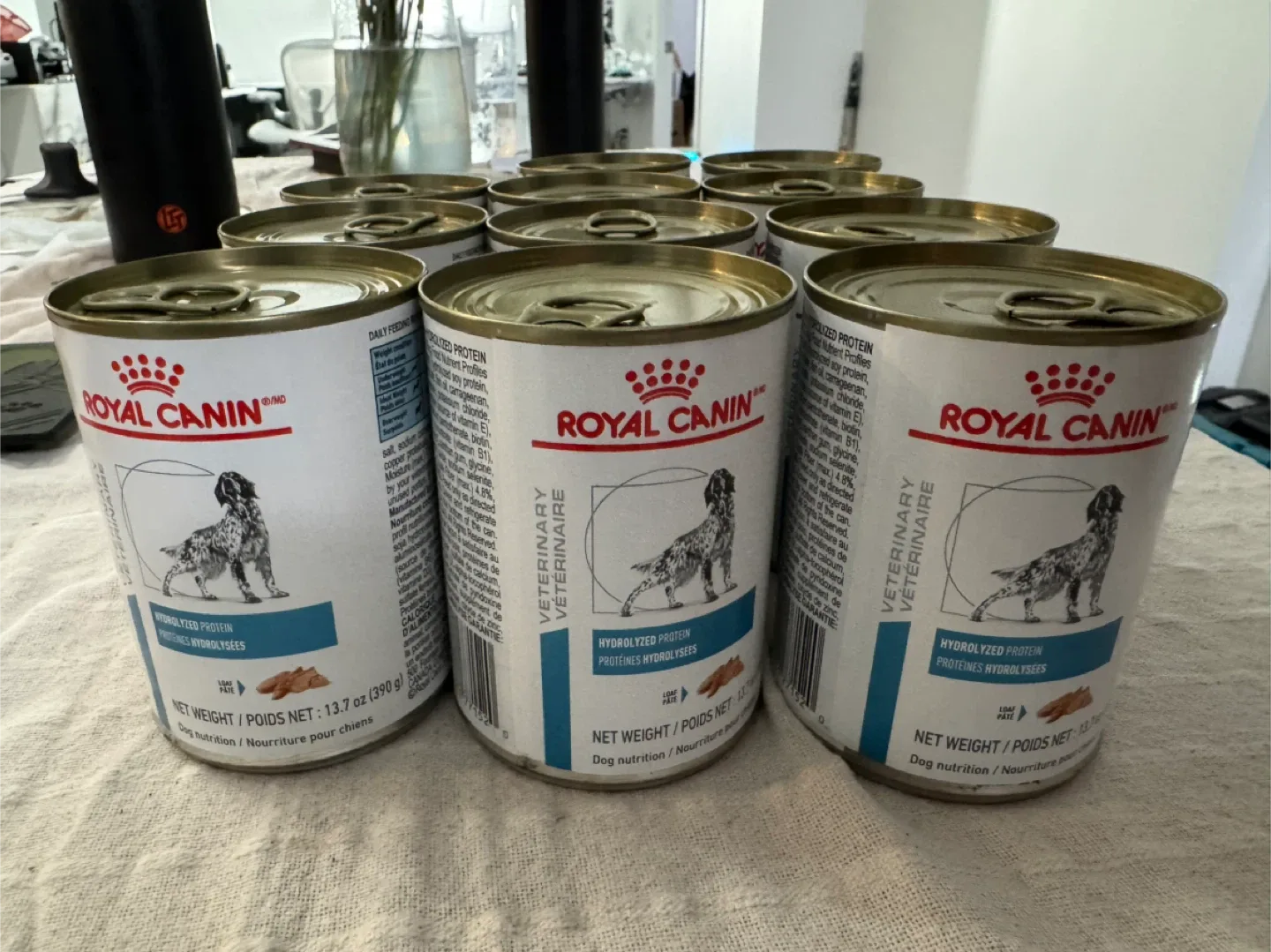 11 Cans Royal Canin HP Dog Food thumbnail