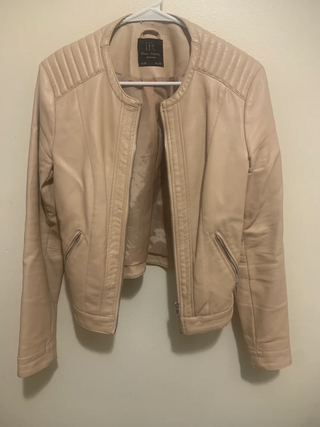 Jacket thumbnail