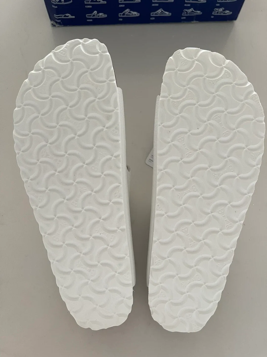 Birkenstock Arizona leather White Sandals image indicator(4)