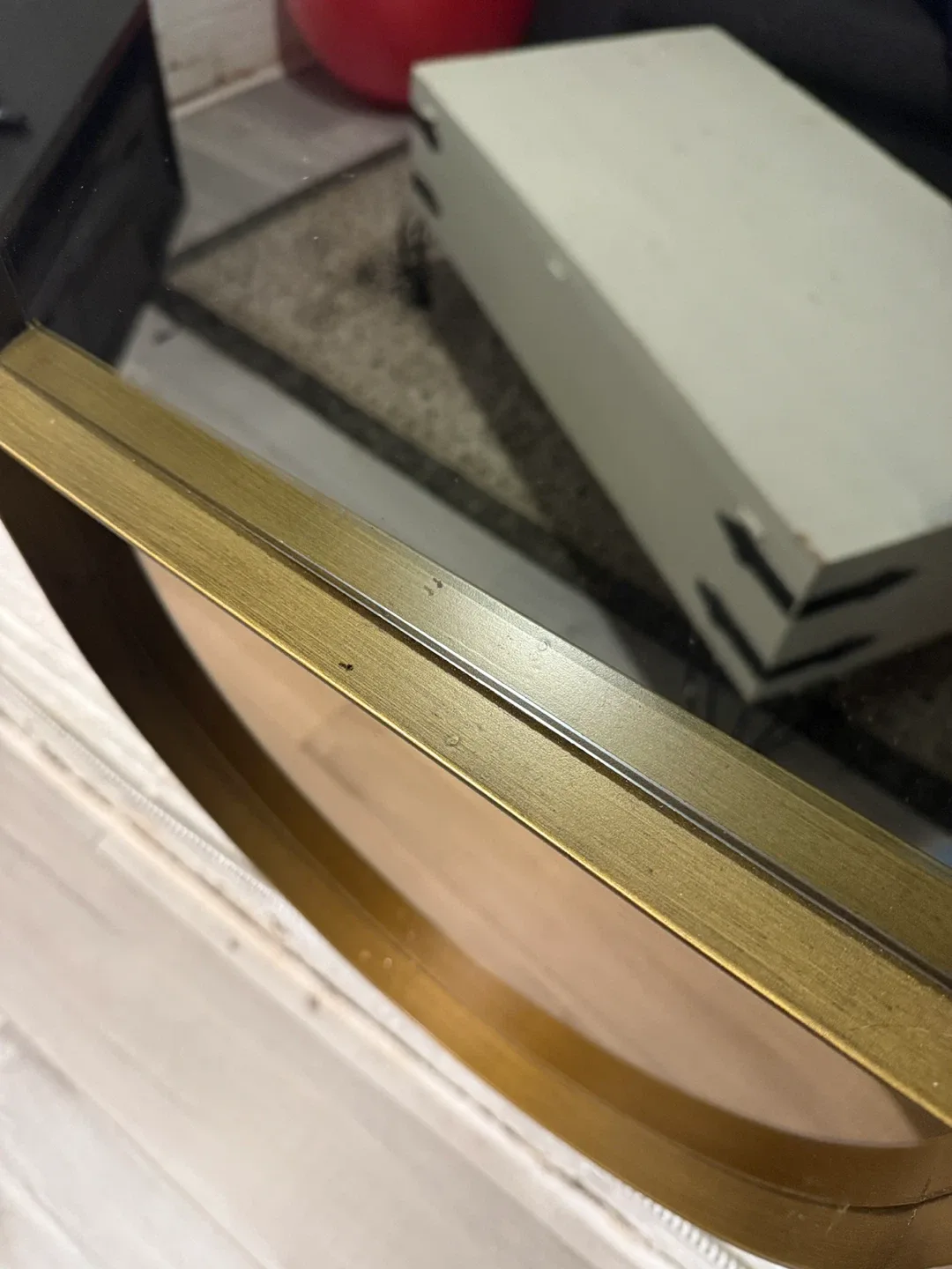 Gold Framed Oval Wall Mirror image indicator(3)