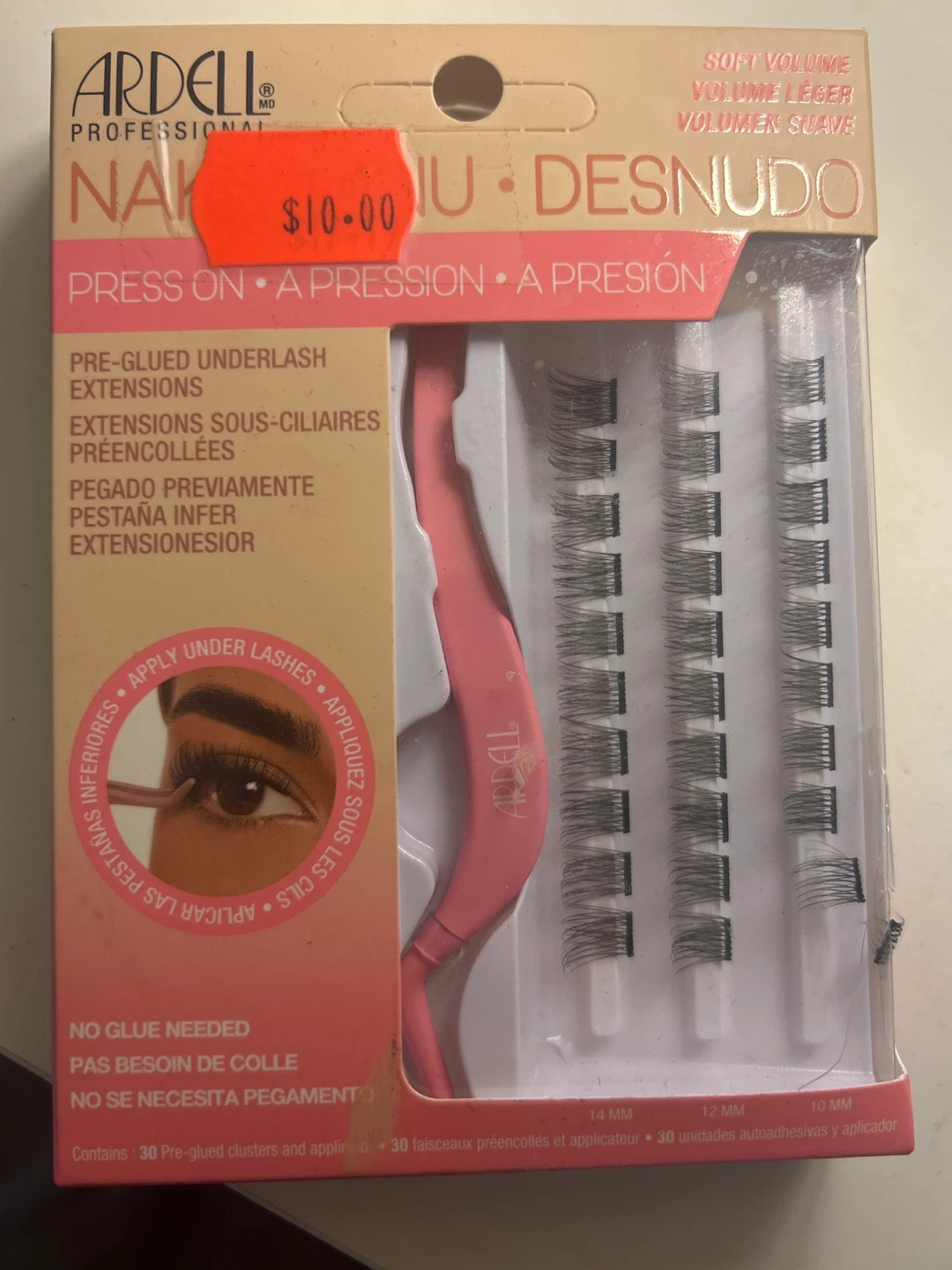 False eyelashes