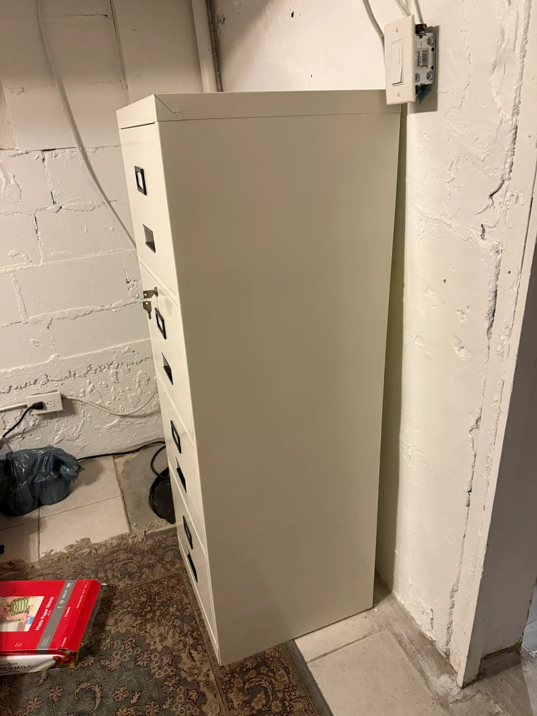 White / light grey file cabinet - photo 2