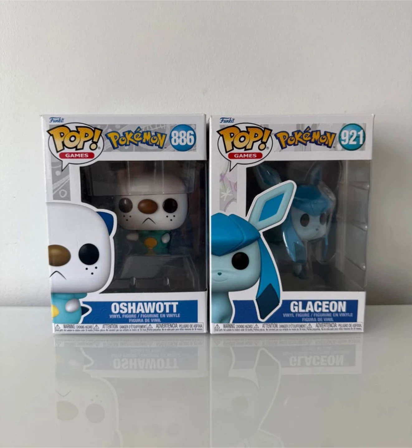Funko Pop! Pokemon Oshawott #886 & Glaceon #921 Vinyl Figures