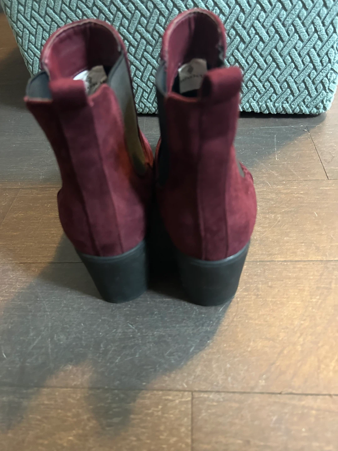 NEW Burgundy Ankle Boots - Size 8 - photo 3