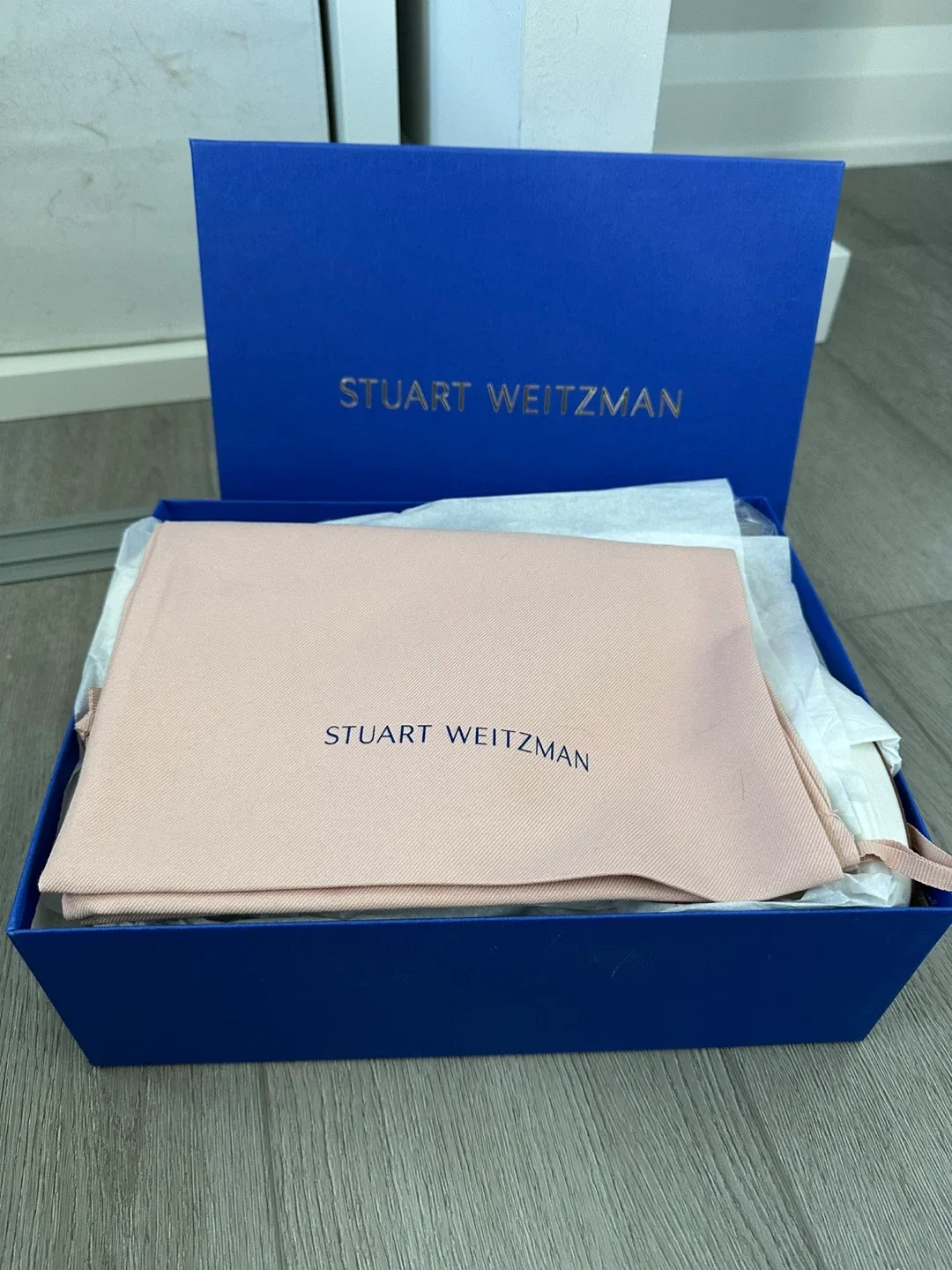 Stuart Weitzman White Heels - Size 9 image indicator(3)