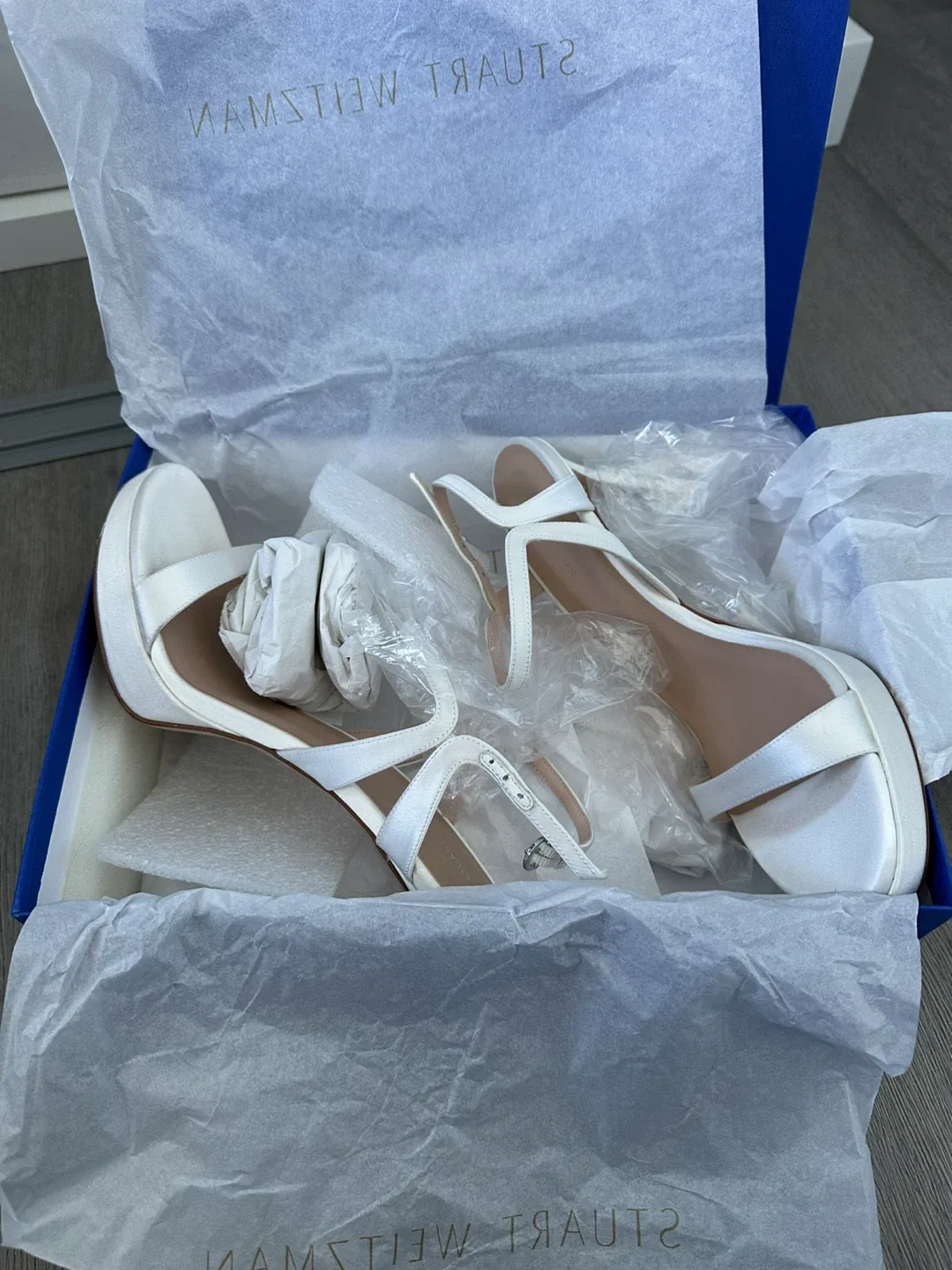Stuart Weitzman White Heels - Size 9 image indicator(4)