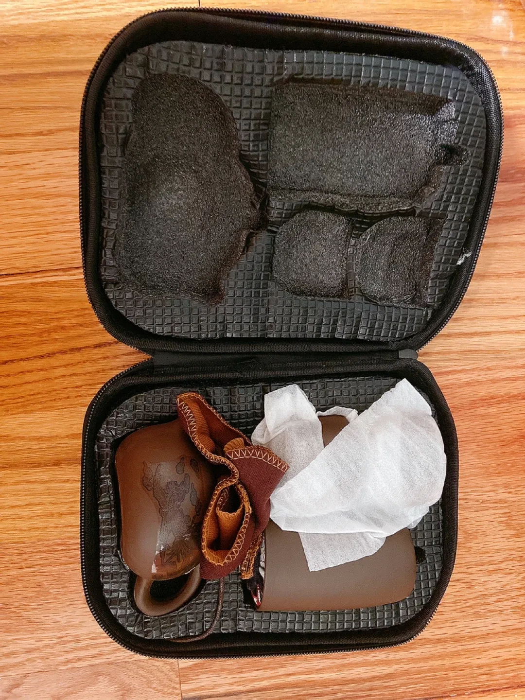 Portable Travel Tea Set with Case image indicator(3)