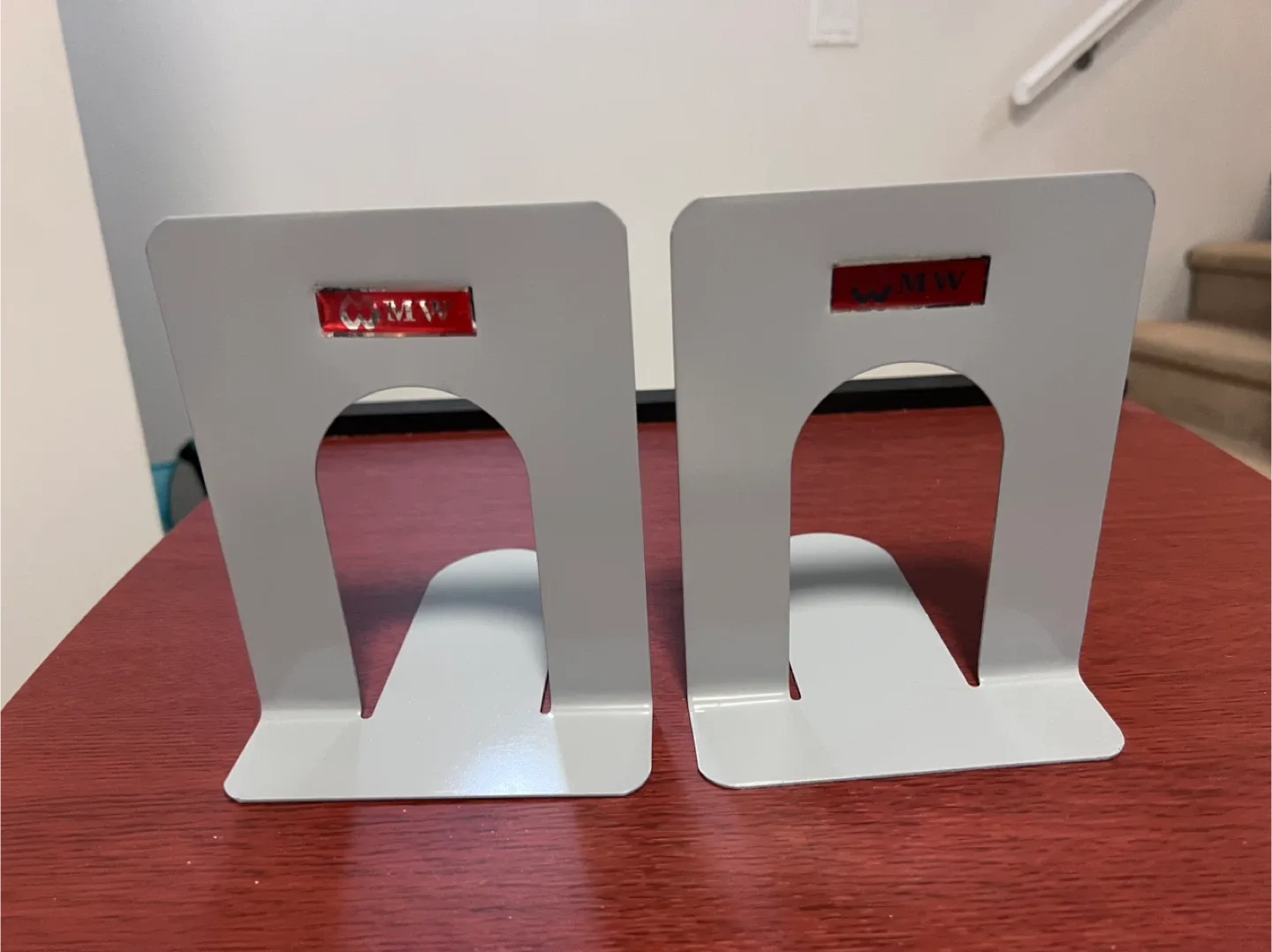 WMW Metal Bookends - Grey image indicator(2)