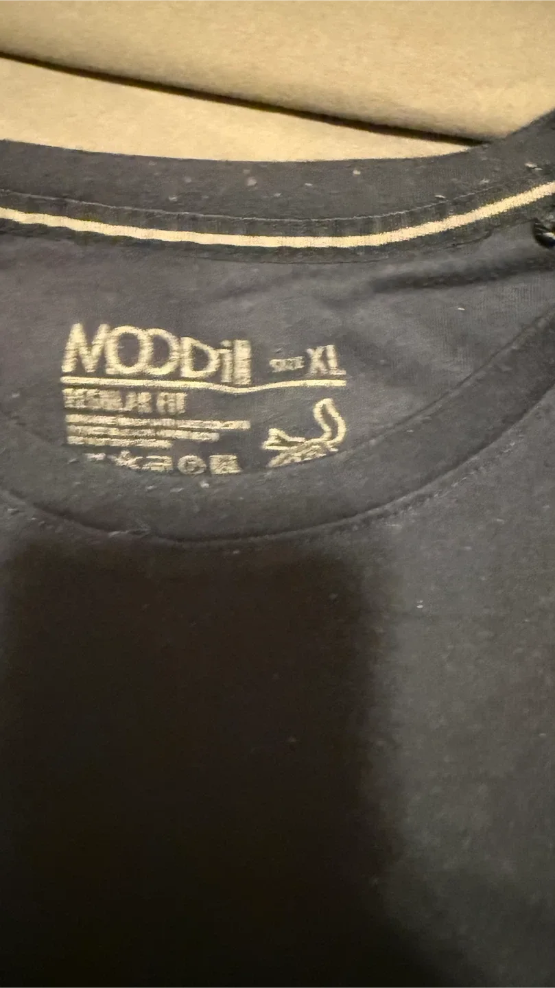 2 MOODIILL Regular Fit Black T-Shirt - Size XL image indicator(2)