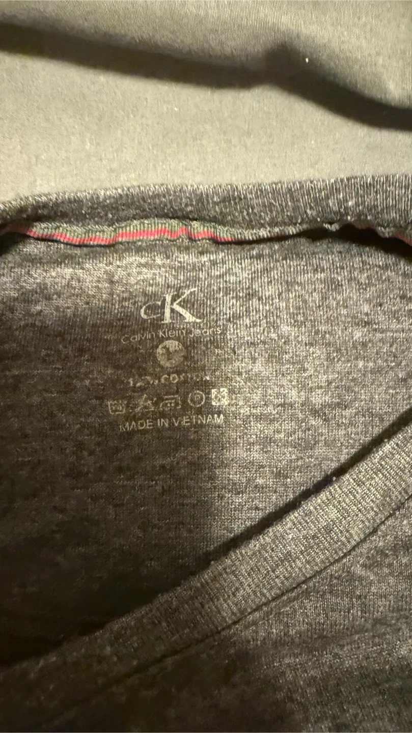 Calvin Klein Jeans Grey T-Shirt image indicator(2)