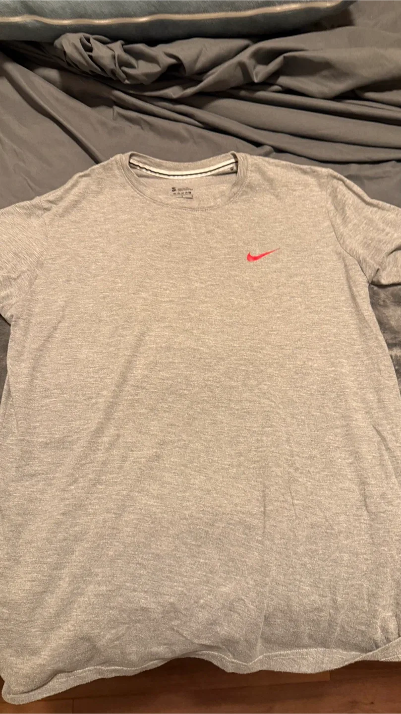 Nike Dri-FIT Athletic Cut T-Shirt - Size L thumbnail