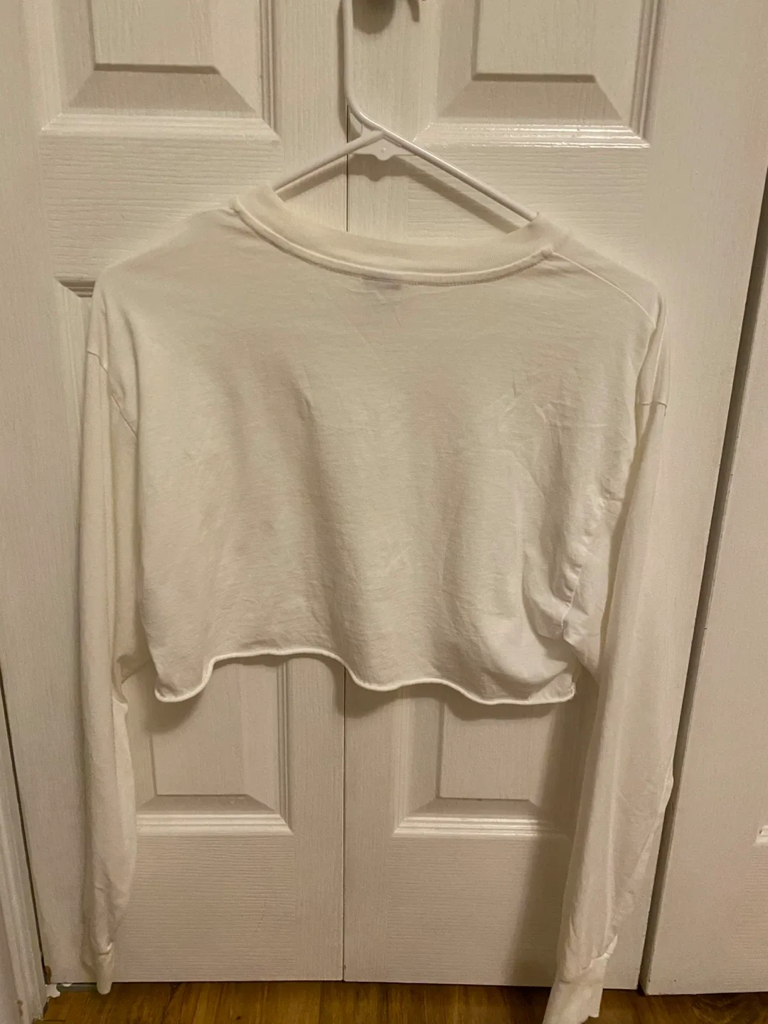 Tna Cream Cropped Long Sleeve - Size 2XS image indicator(2)