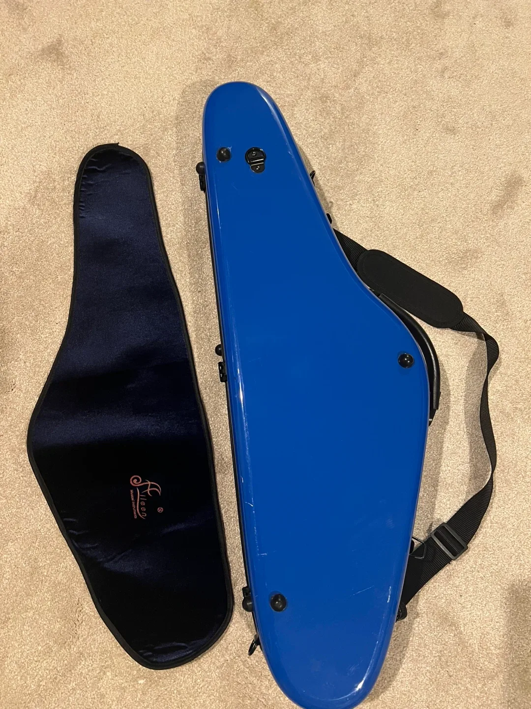 Aileen 4/4 Violin Case - Blue image indicator(8)