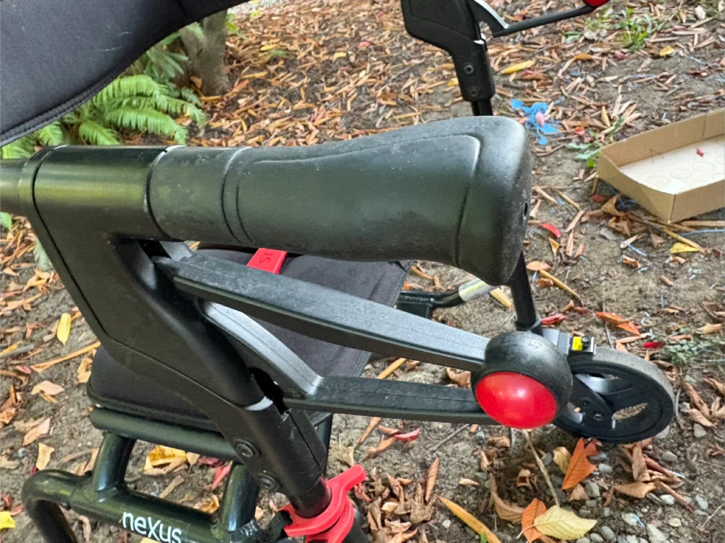 Nexus L3 Walker with Seat - Mobility Aid image indicator(5)