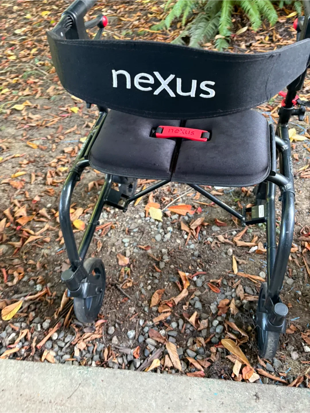 Nexus L3 Walker with Seat - Mobility Aid image indicator(3)