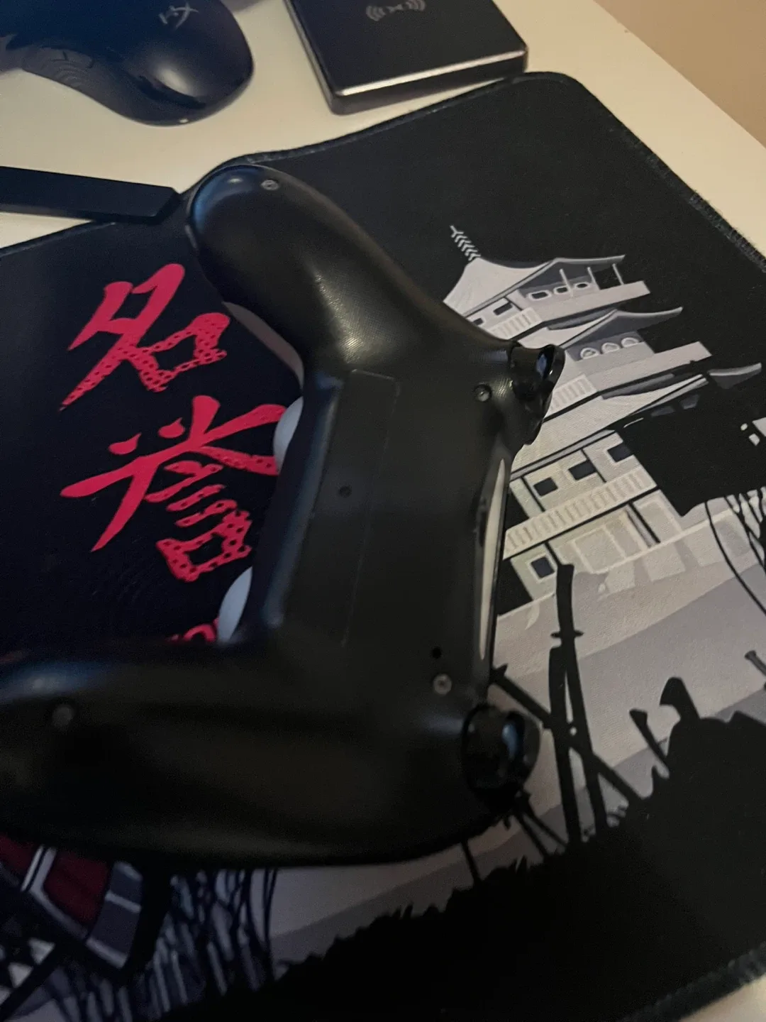 PlayStation 4 DualShock 4 Wireless Controller image indicator(2)