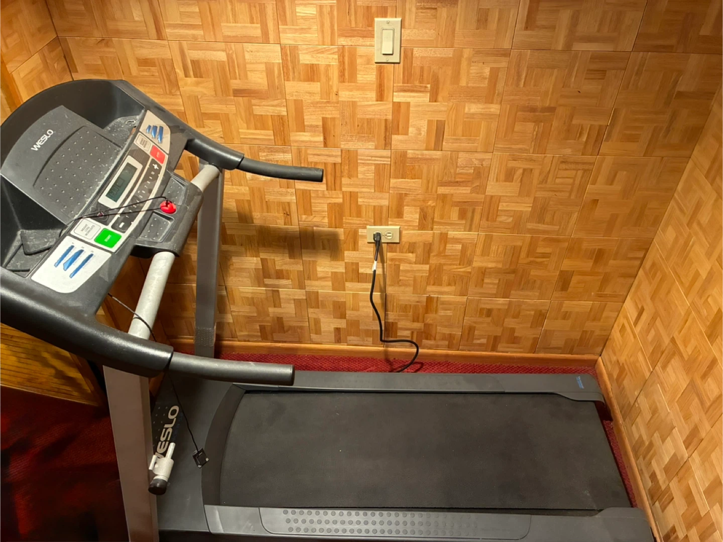 Weslo Cadence R 5.2 Foldable Treadmill with Safety Key Pre-owned - photo 2