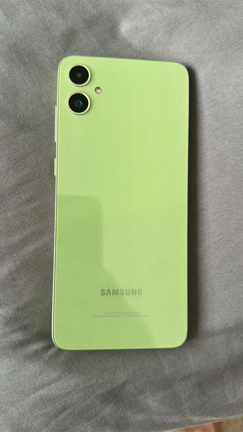 Samsung Galaxy A05 Light Green image indicator(2)