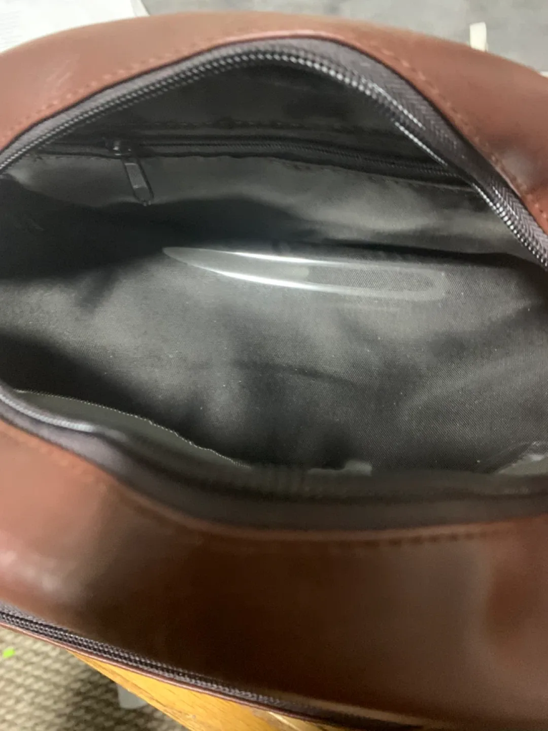 Perry Ellis Portfolio Toiletry Bag - Brown image indicator(6)