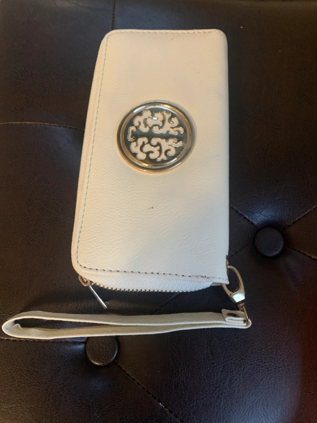 White and Coral Clutch Wallets - photo 2