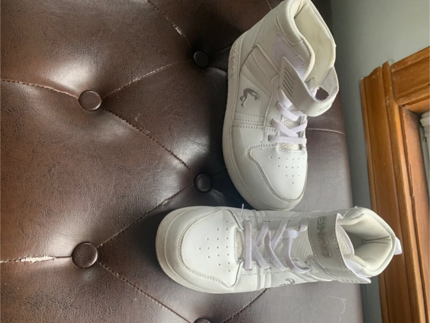 Shaq White High-Top Sneakers size 1 thumbnail