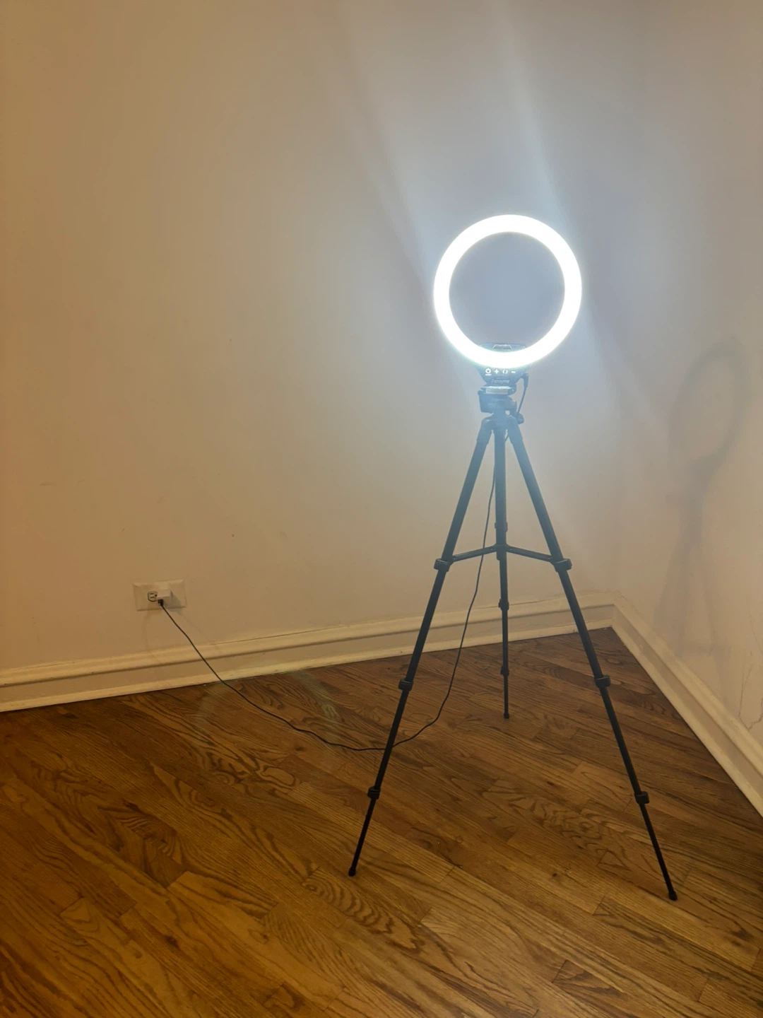 RING LIGHT w/ STAND - photo 4