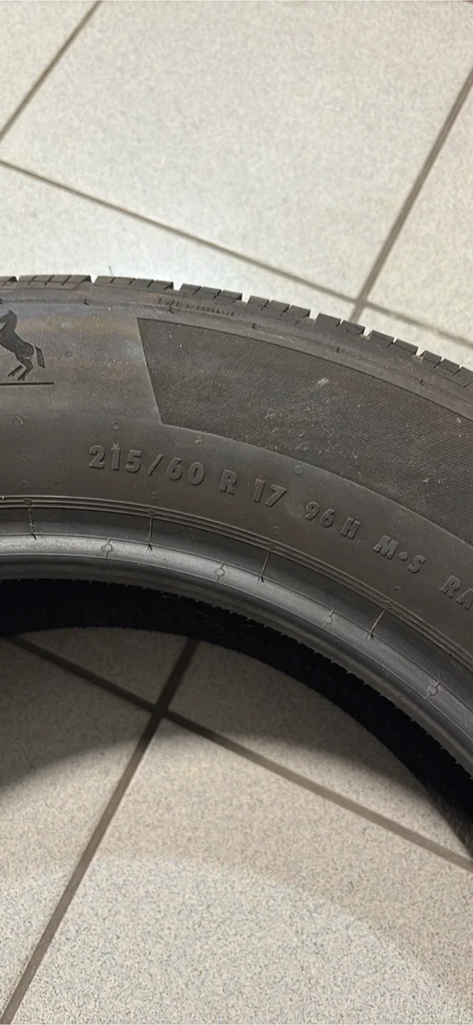 Continental ProContact TX Tire 215/60R17 image indicator(2)