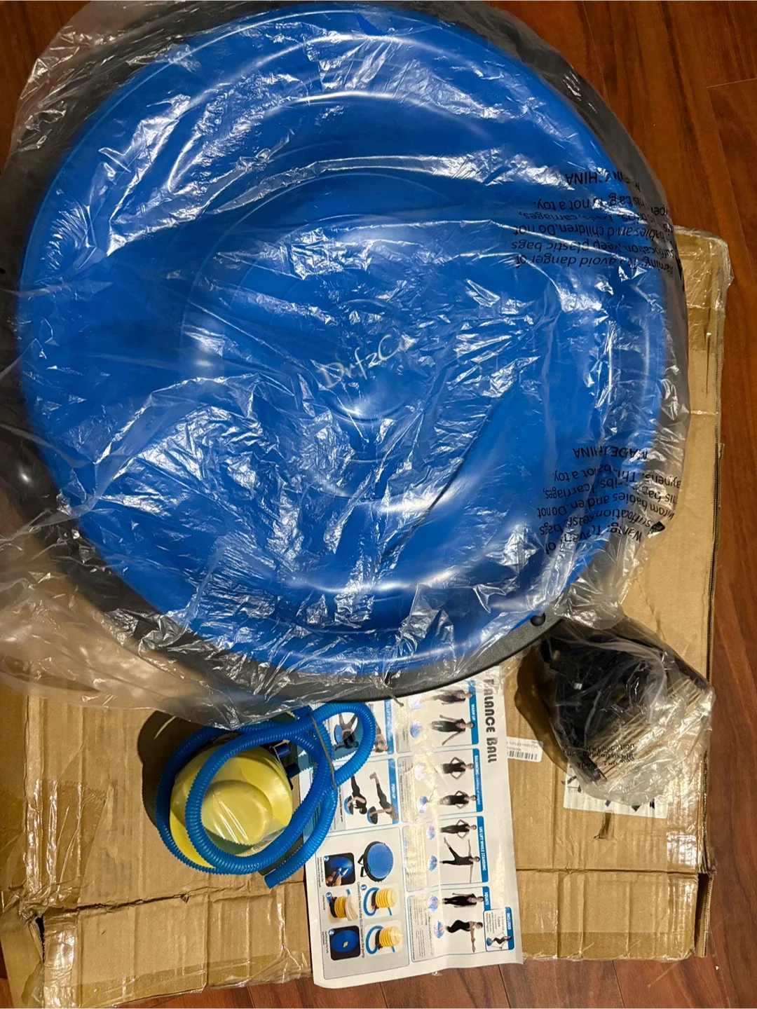 Drfzca Balance Ball with Pump - Blue image indicator(6)