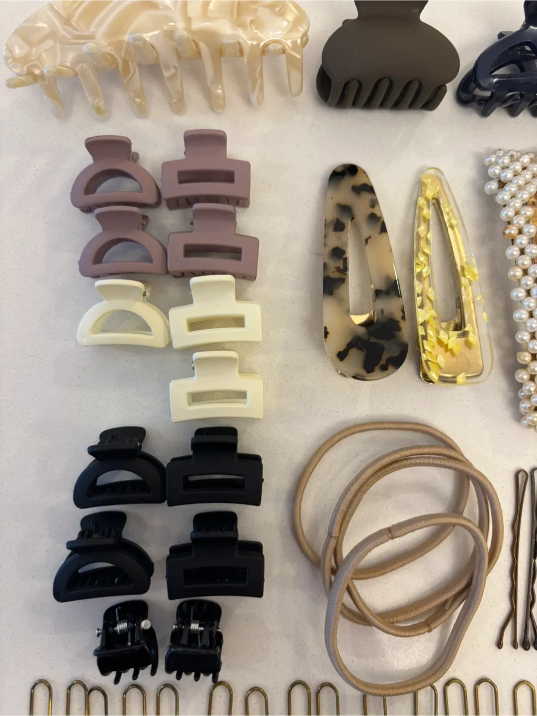 Hair Accessories: Clips, Claw Clip, Elastics, Bobby Pins image indicator(4)