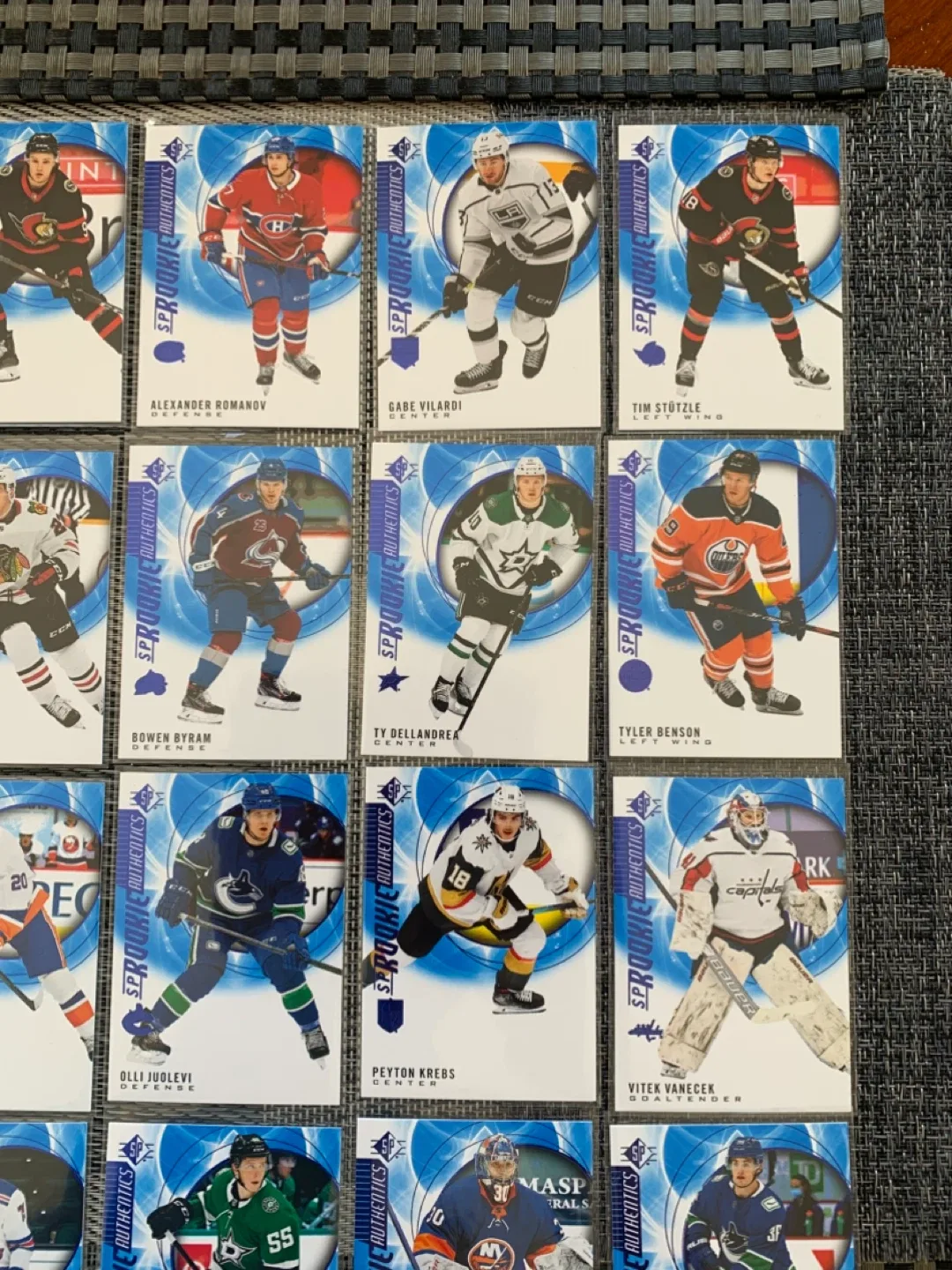 38 (28 Rookie) Hockey Trading Cards 2020-21 SP Authentics image indicator(3)