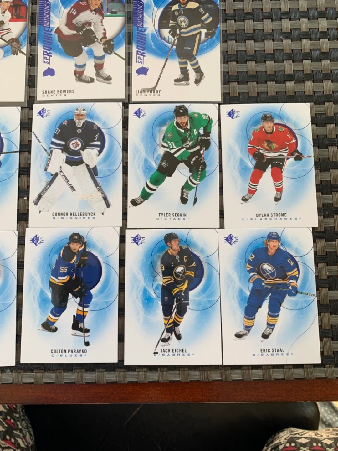 38 (28 Rookie) Hockey Trading Cards 2020-21 SP Authentics image indicator(7)