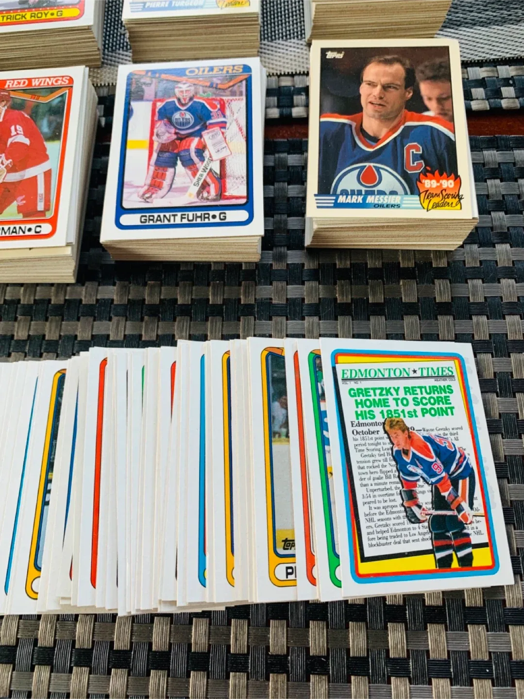 Over 450 Hockey Trading Cards w/ 69 FREE CARDS - 1990 TOPPS image indicator(6)
