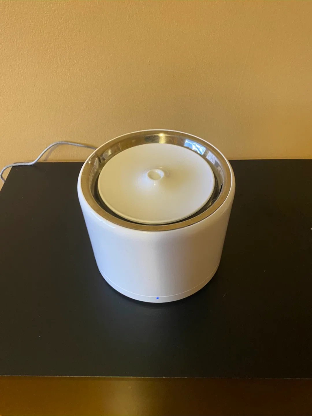 Pet Water Fountain - White image indicator(2)