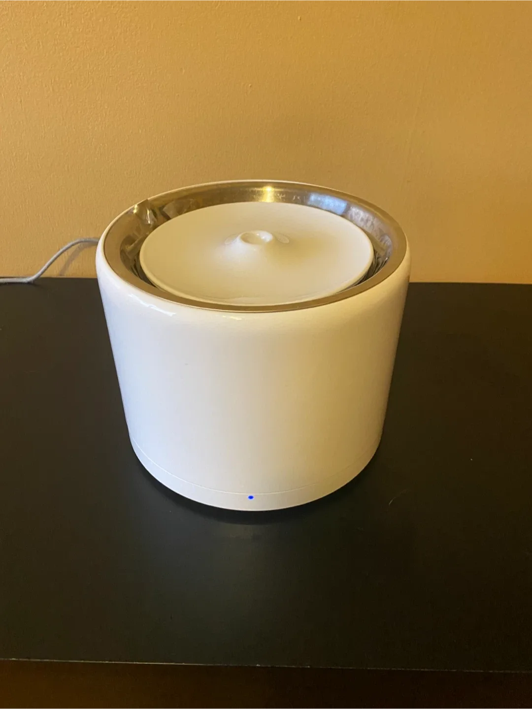 Pet Water Fountain - White image indicator(3)