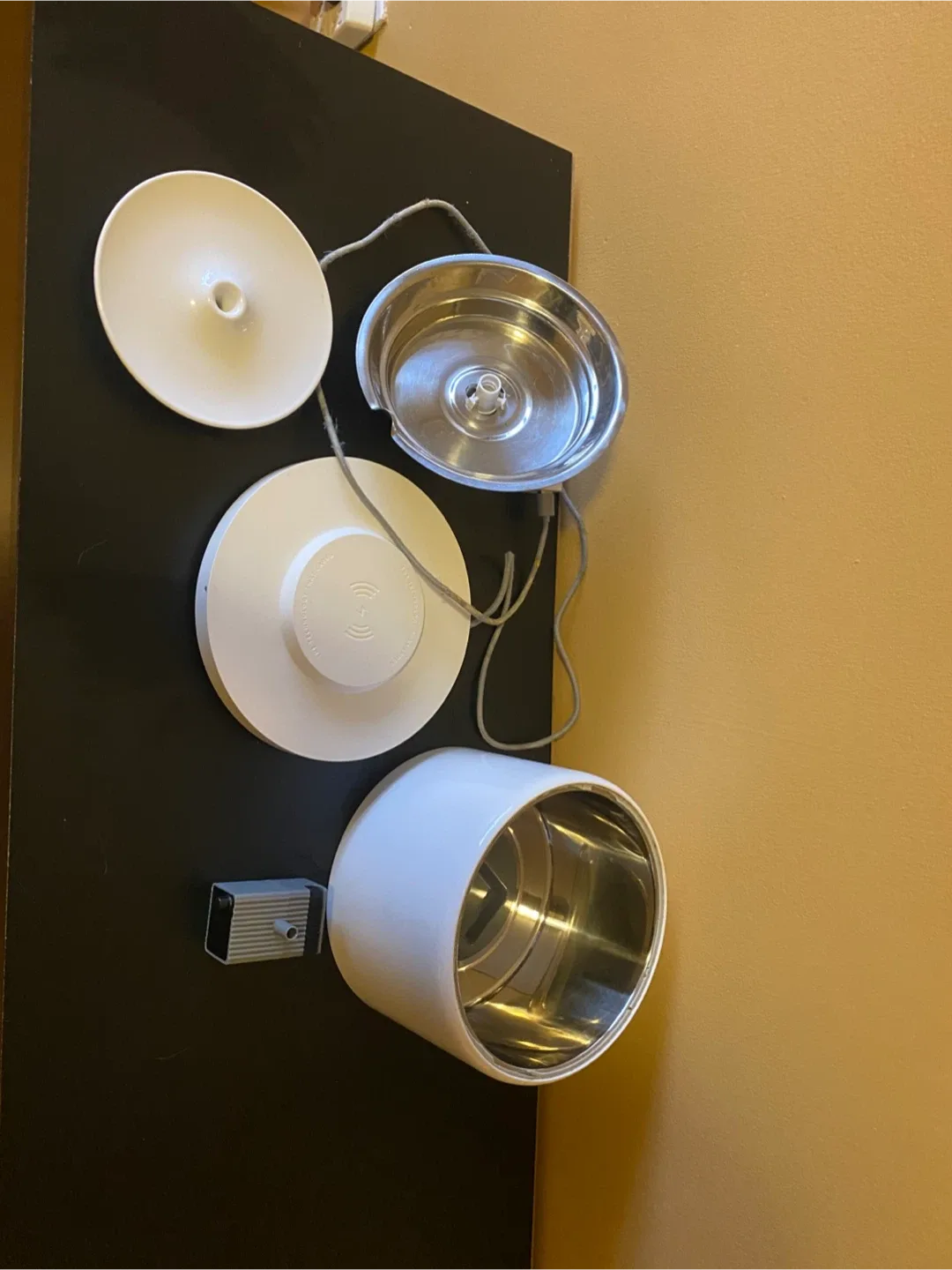 Pet Water Fountain - White image indicator(4)