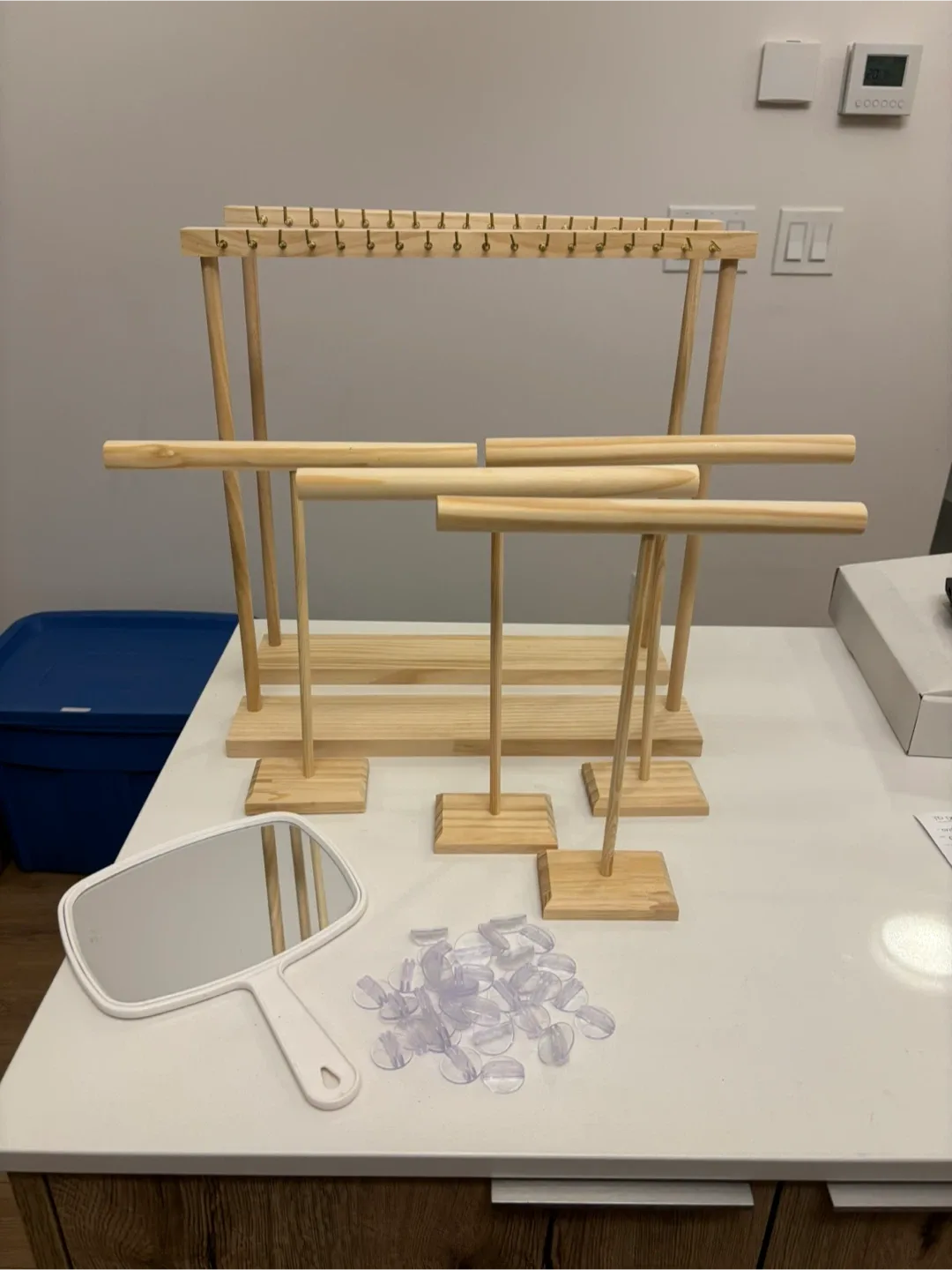 6 Jewelry Organizer Stands, Mirror & Display Clips for markets thumbnail