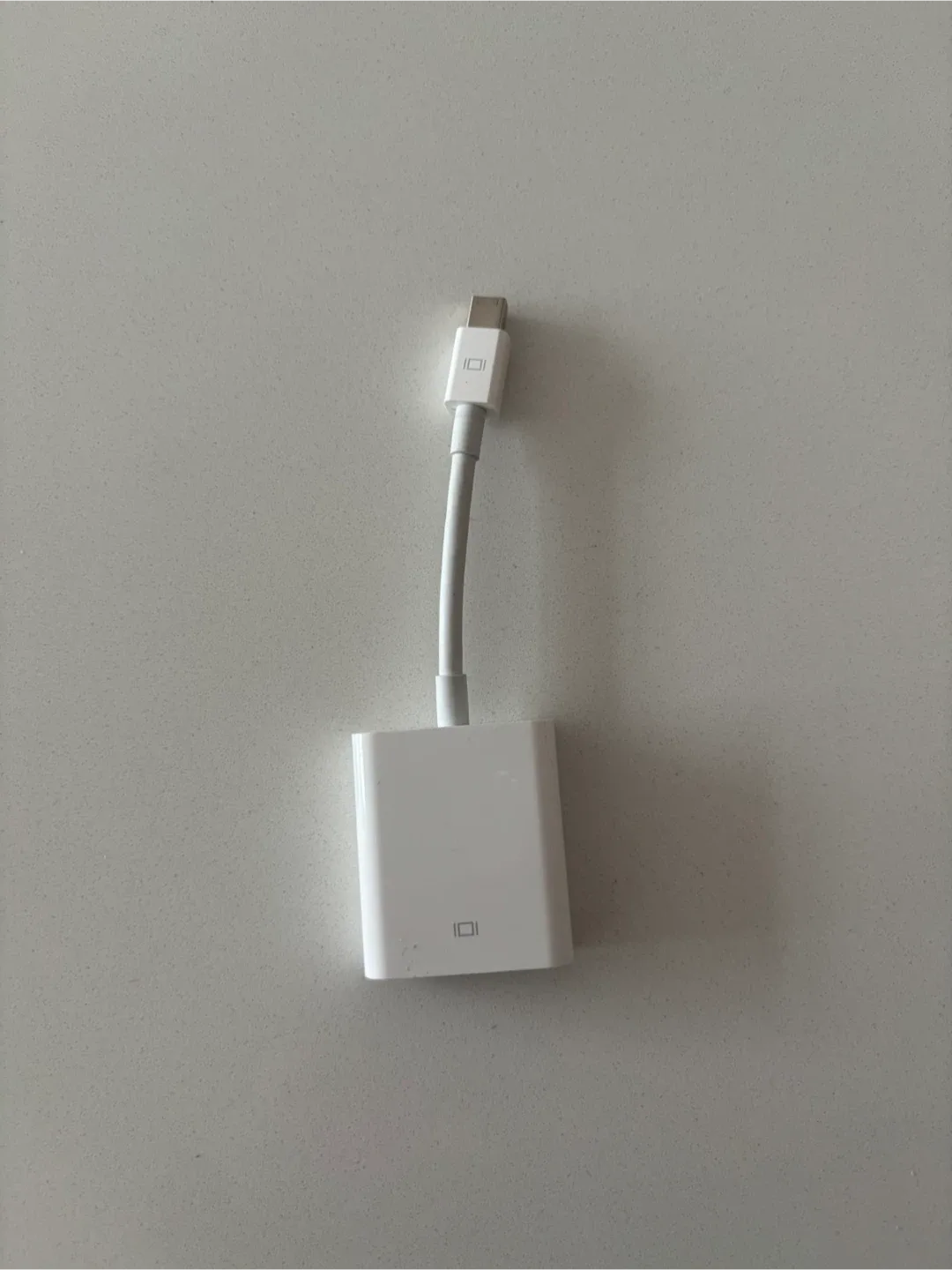 Apple USB-C to VGA Adapter - White thumbnail