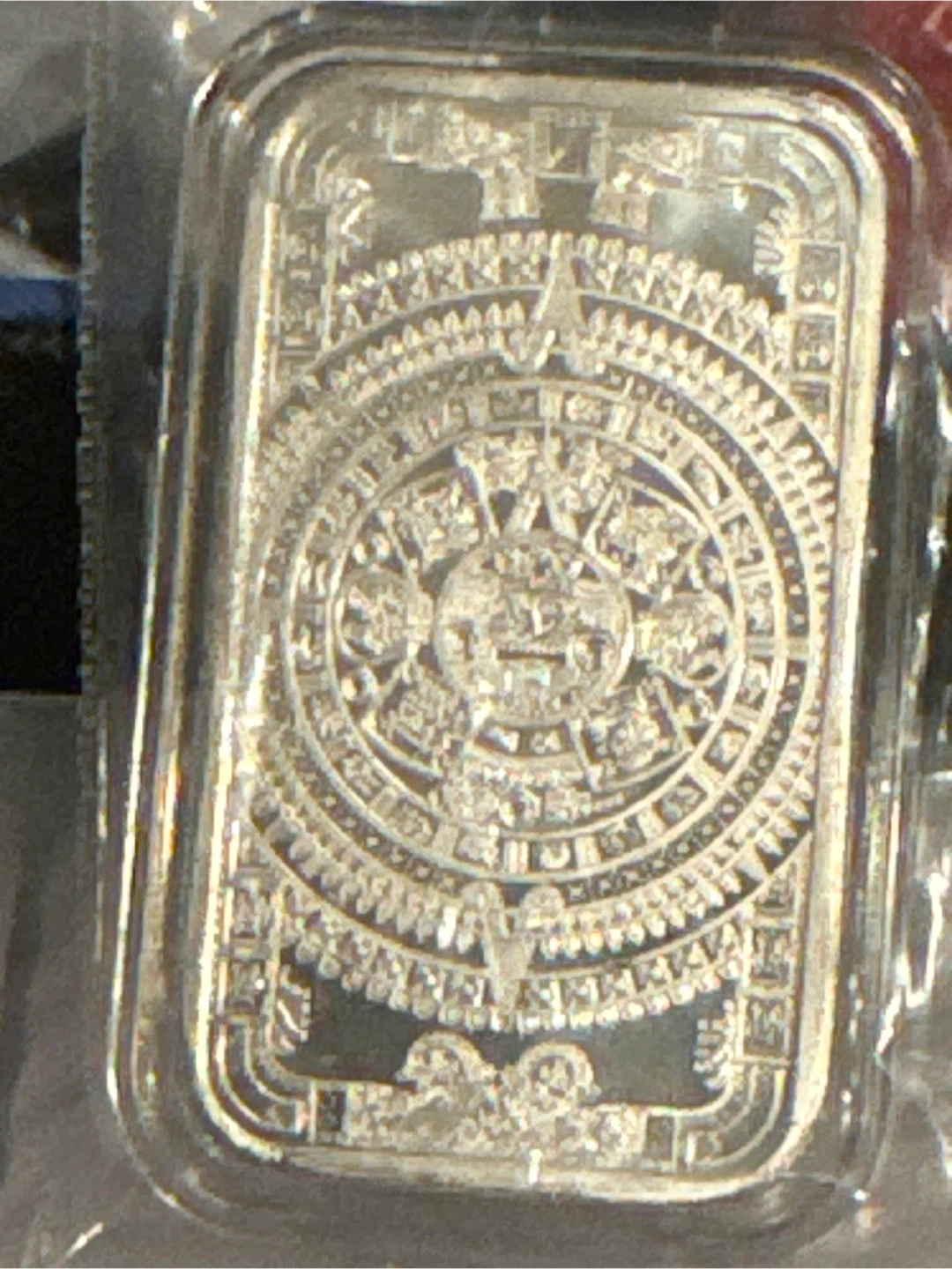 1oz Aztec calendar portrait of Cuauhtémoc . - photo 2