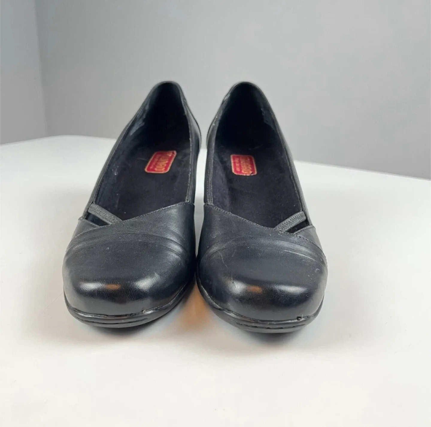 Women's dress shoes 8.5 image indicator(2)