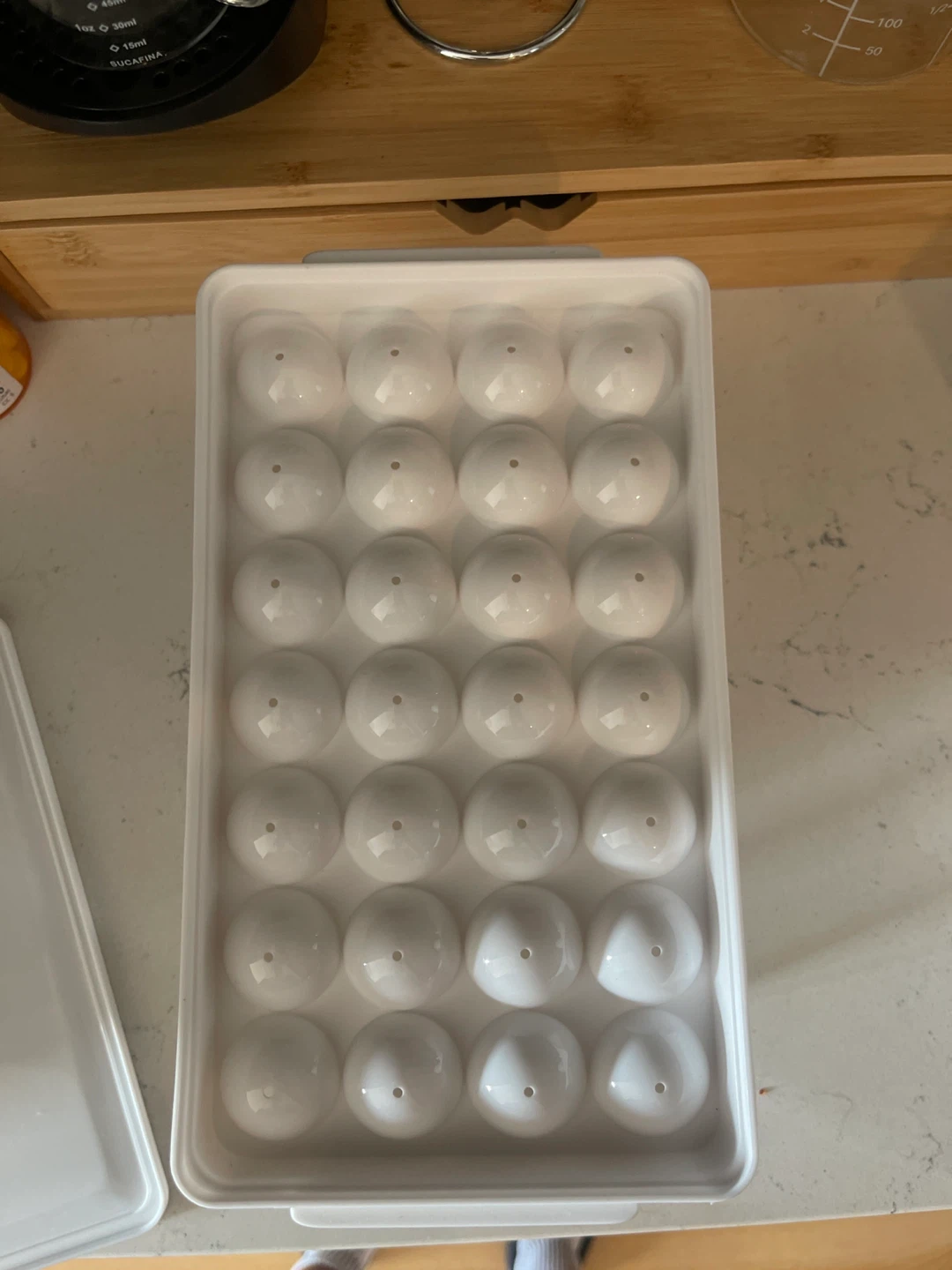 Ice Cube 28 ball tray maker with lid, bucket and scooper - photo 2