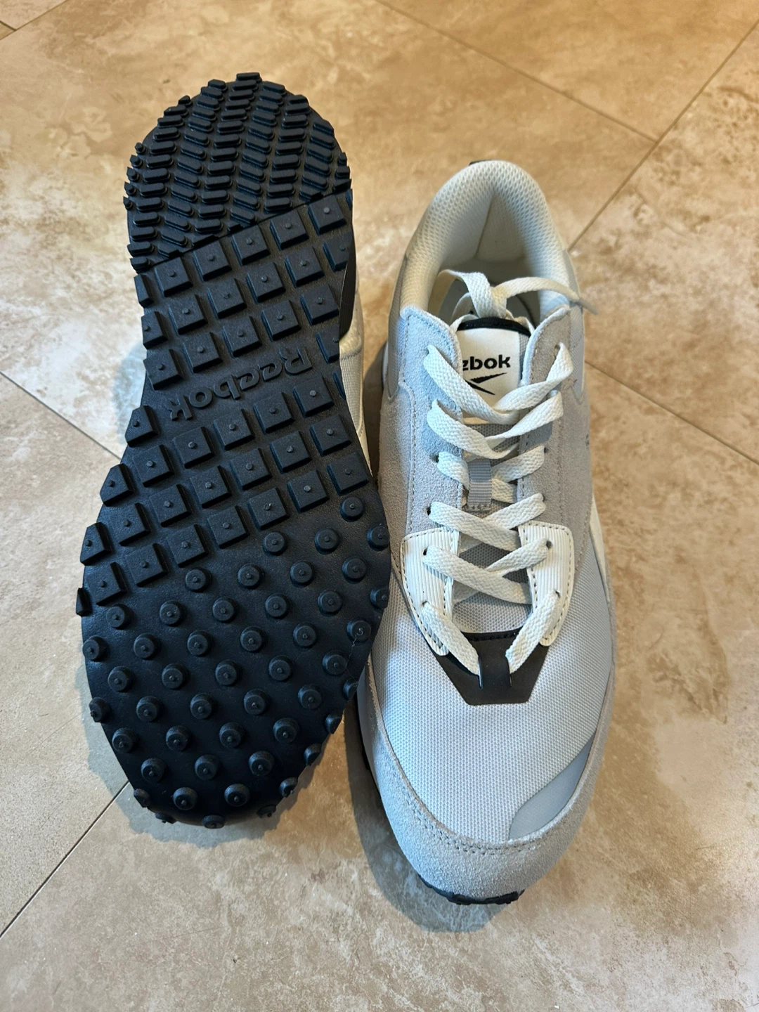 Reebok Runner - Grey size 9.5 men’s - photo 5