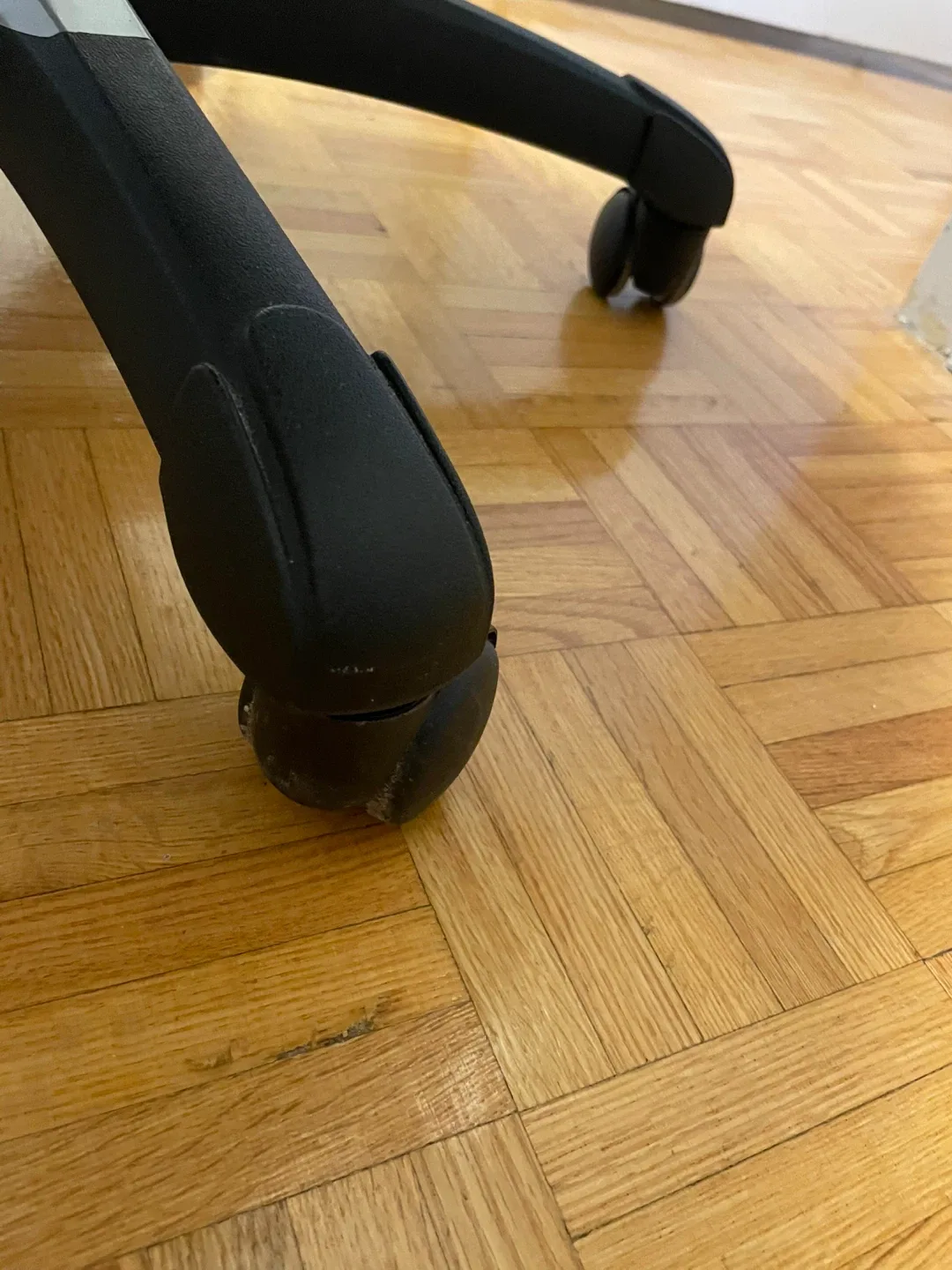 Black Office Chair image indicator(7)