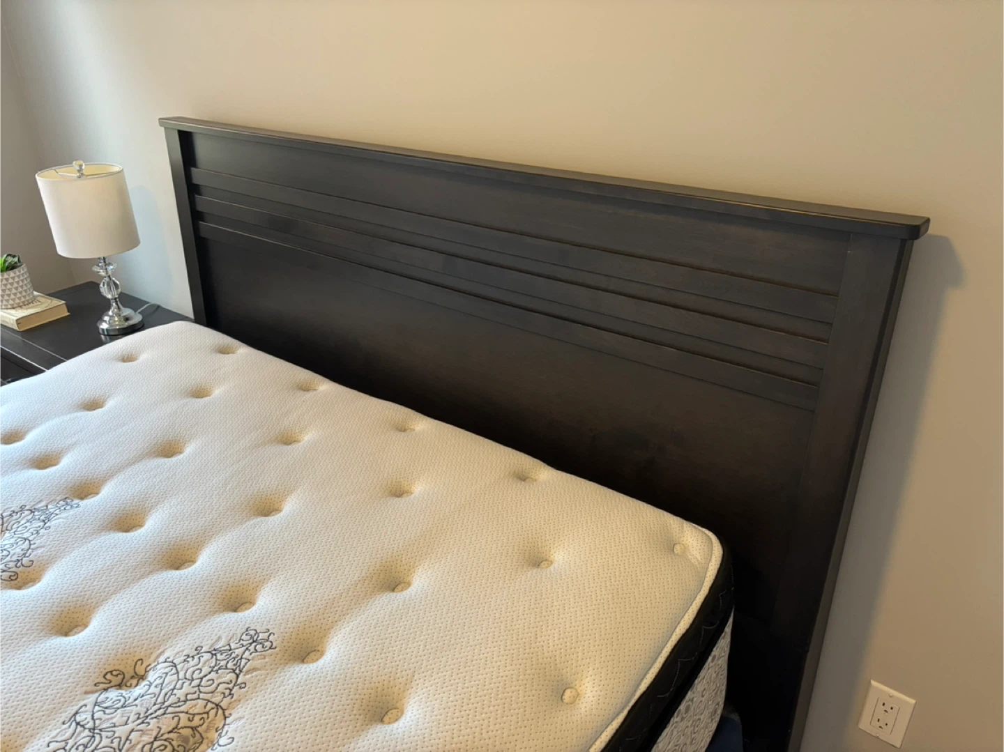 Queen  Bed Set – Mattress, Frame & Nightstand – $500