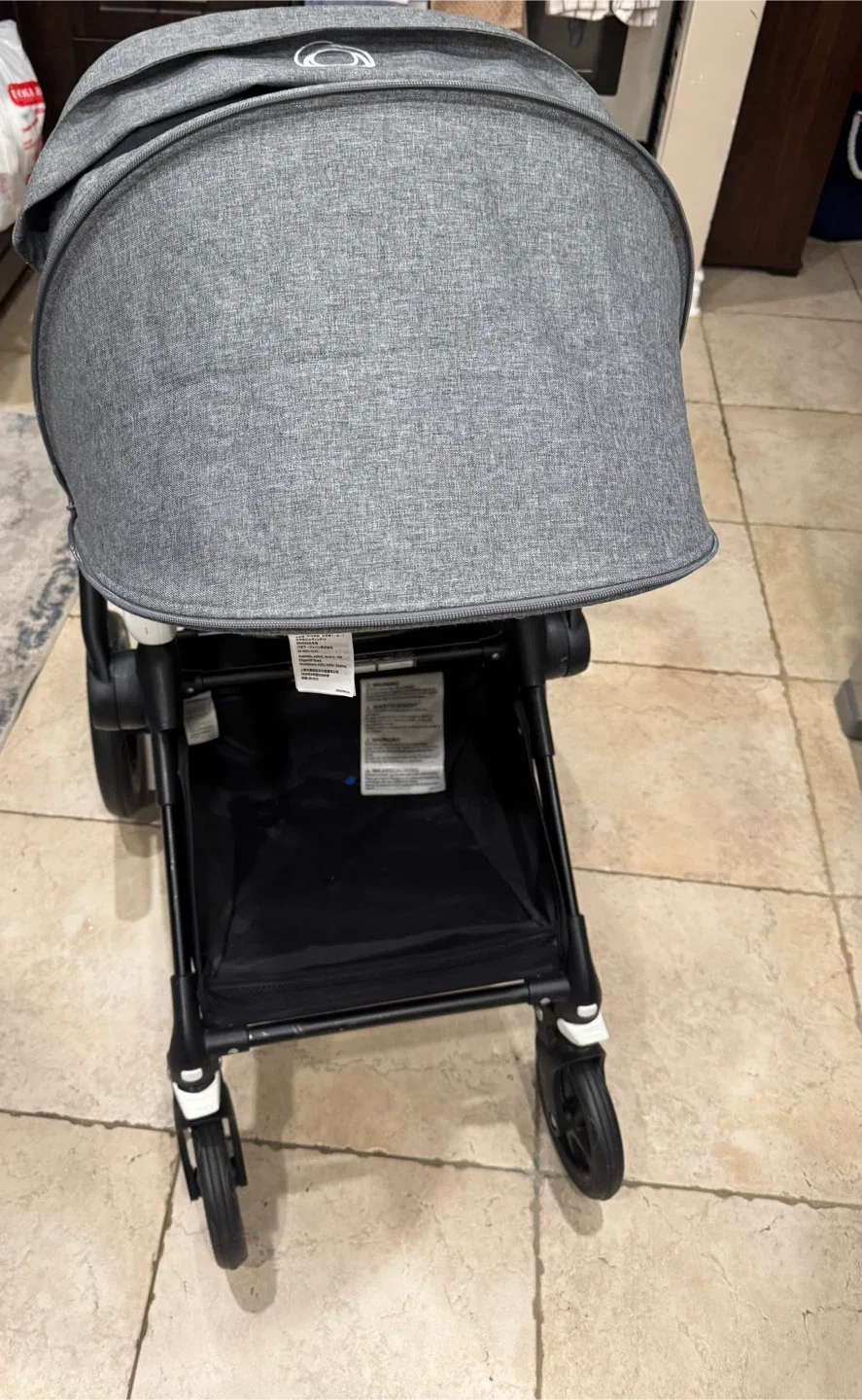 Bugaboo Lynx Stroller - Grey  $500 image indicator(4)