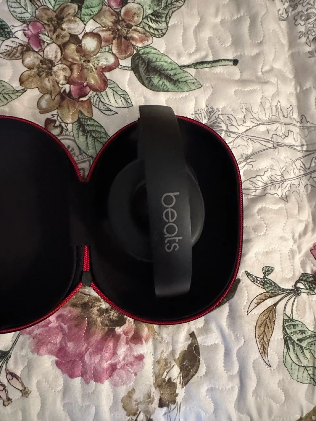 Beats Solo3 Wireless Headphones - Black - photo 3