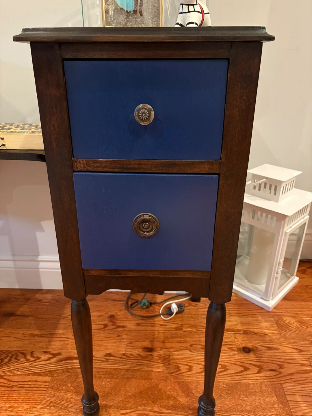 Antique Vanity - photo 3
