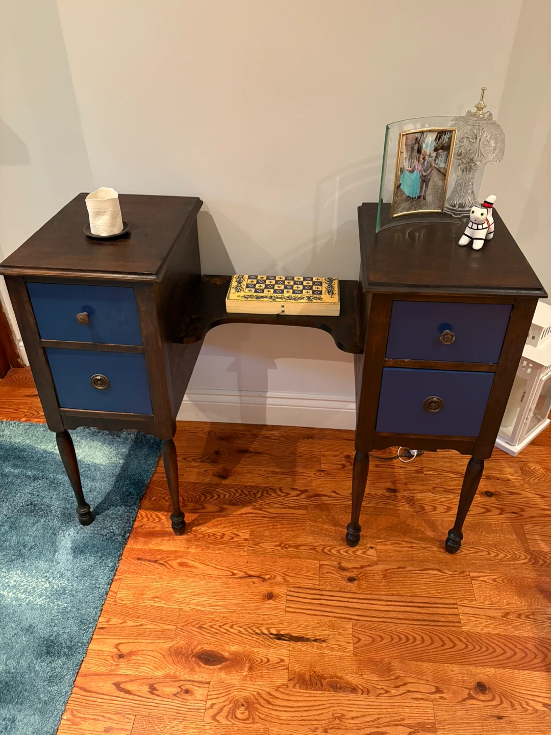 Antique Vanity - photo 2
