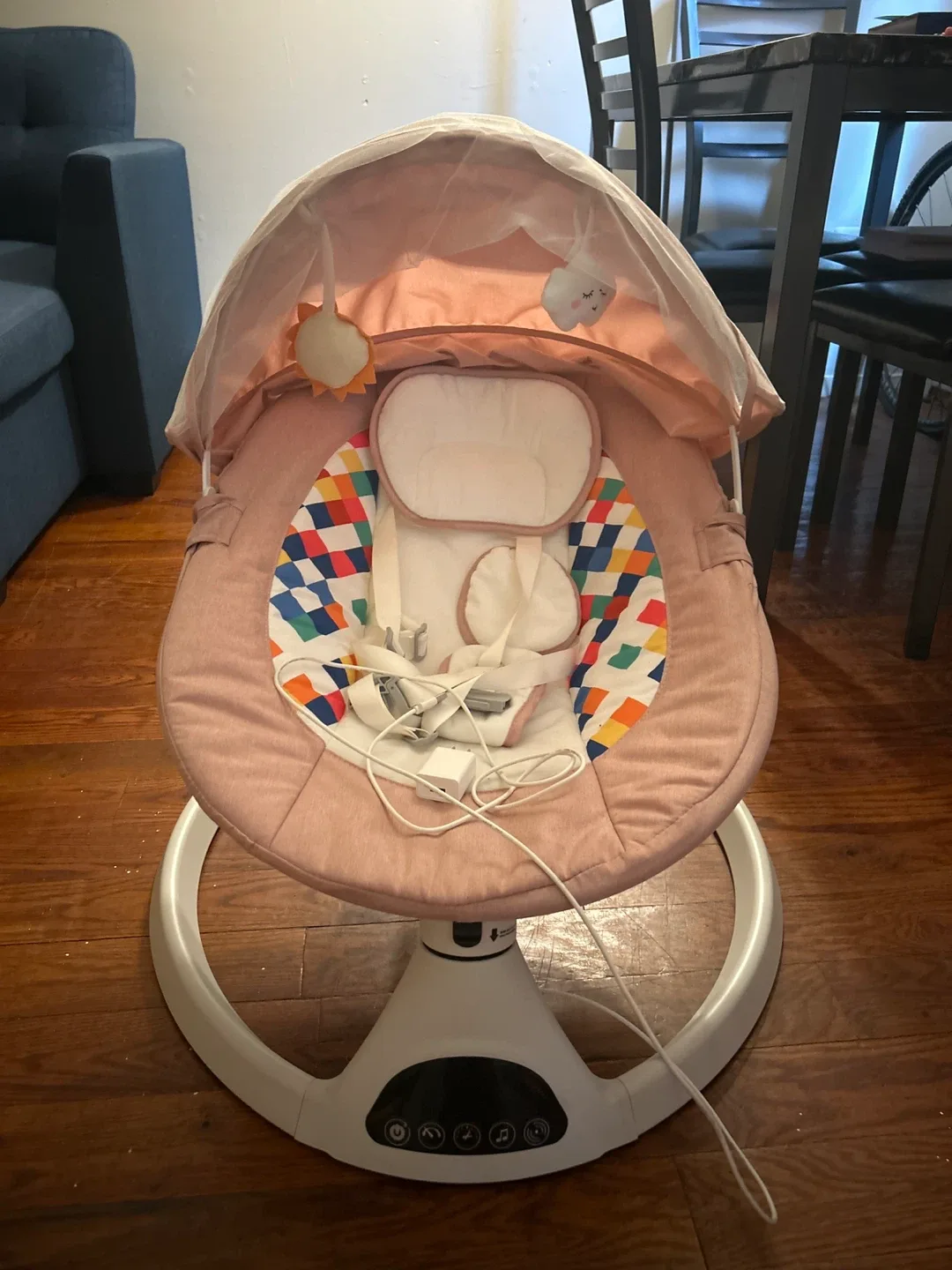 Ingenuity ConvertMe Swing-2-Seat Portable Baby Swing image indicator(2)