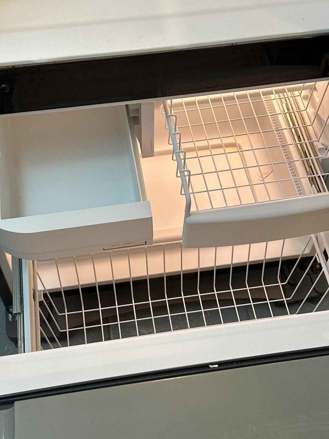 GE Household Refrigerator GDRS0KBXCRSS image indicator(4)