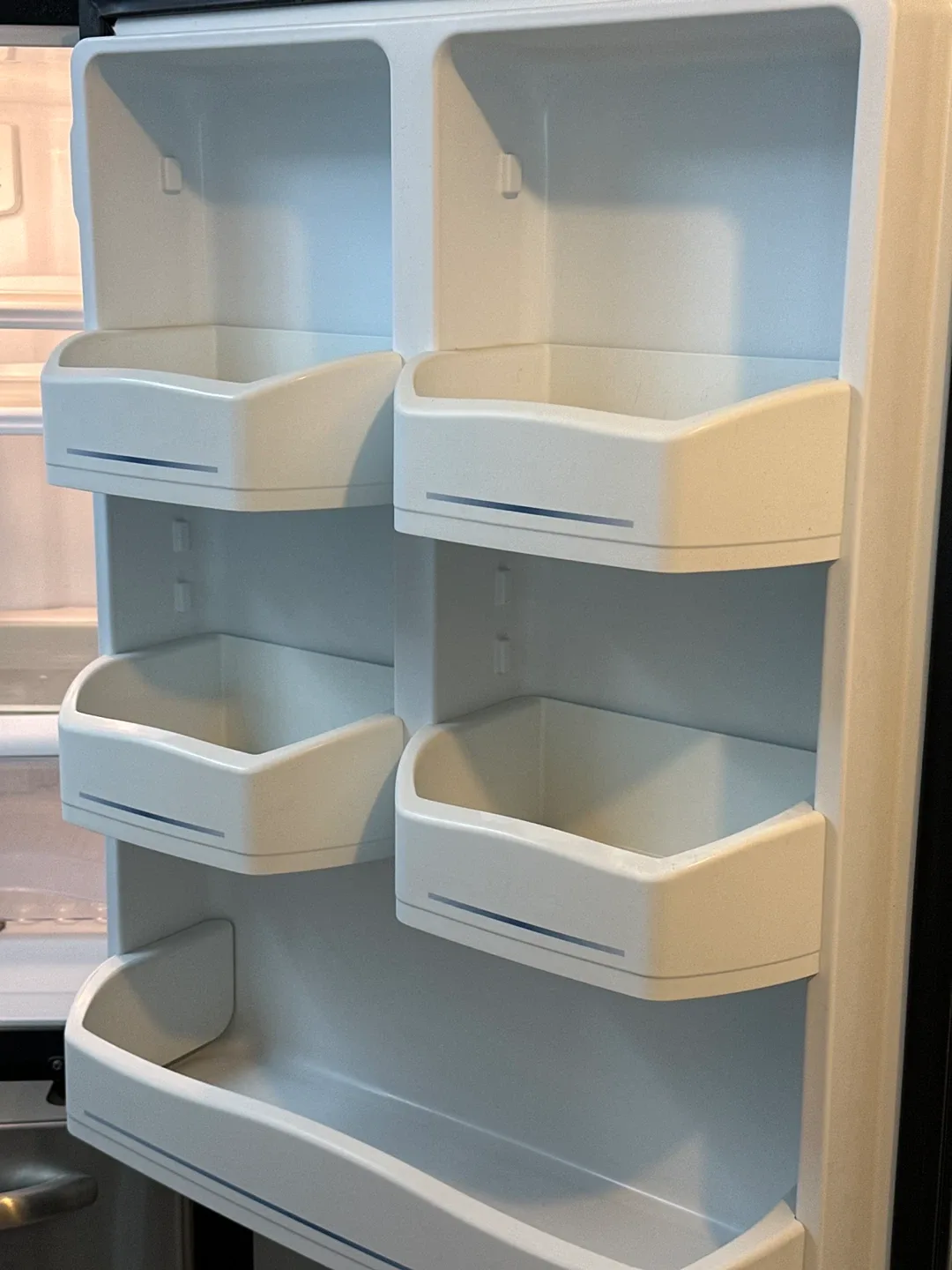 GE Household Refrigerator GDRS0KBXCRSS image indicator(2)